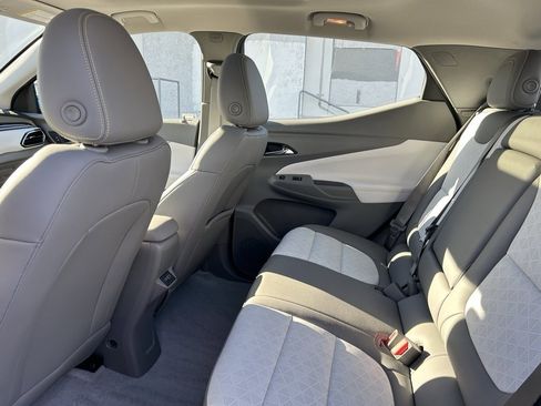 Used 2022 Chevrolet Bolt EUV Premier w/ Launch Edition image 12