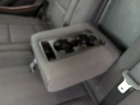 Used 2019 GMC Yukon SLE w/ SLE Value Package image 32