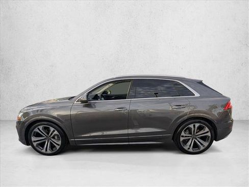 Used 2022 Audi Q8 Prestige image 9