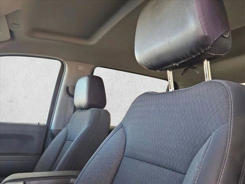 Used 2021 Chevrolet Silverado 1500 LT w/ Bed Protection Package image 16