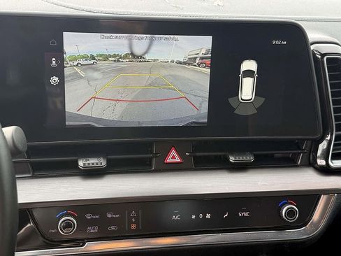 Used 2024 Kia Sportage EX FWD image 26