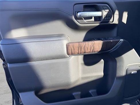 Used 2022 GMC Sierra 1500 Denali w/ Denali Reserve Package image 23