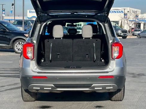 Used 2024 Ford Explorer XLT w/ Equipment Group 202A image 32