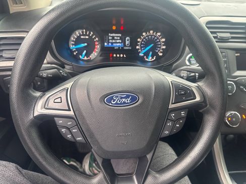 Used 2019 Ford Fusion S FWD image 25