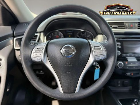 Used 2016 Nissan Rogue S AWD/4WD image 24