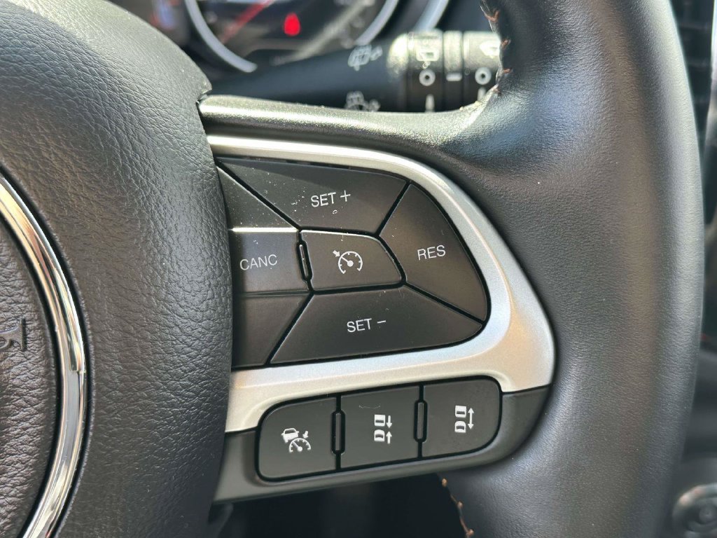 Used 2021 Jeep Compass Limited AWD/4WD image 15