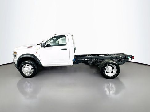 New 2025 RAM 4500 Tradesman RWD image 4