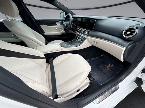 Used 2023 Mercedes-Benz E 350 4MATIC Sedan image 15