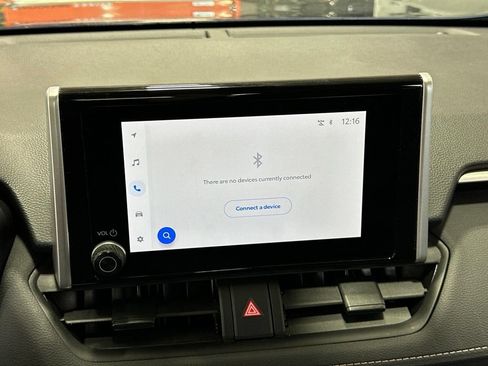 Used 2025 Toyota RAV4 XLE AWD/4WD image 48