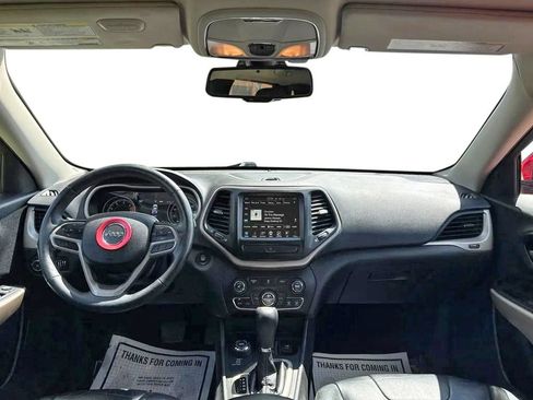 Used 2017 Jeep Cherokee Limited AWD/4WD image 31