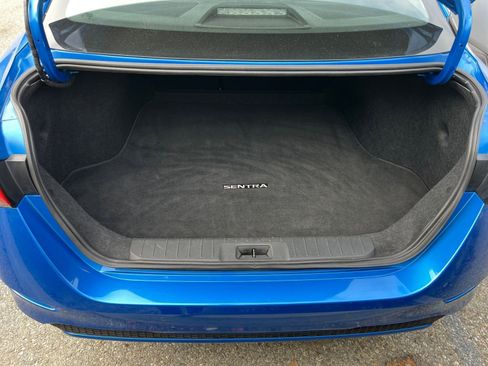 Used 2025 Nissan Sentra SV image 31