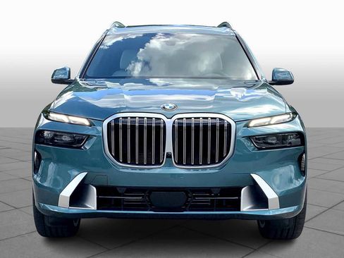 Used 2026 BMW X7 xDrive40i image 3
