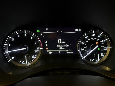 Used 2021 Toyota Highlander XLE image 9