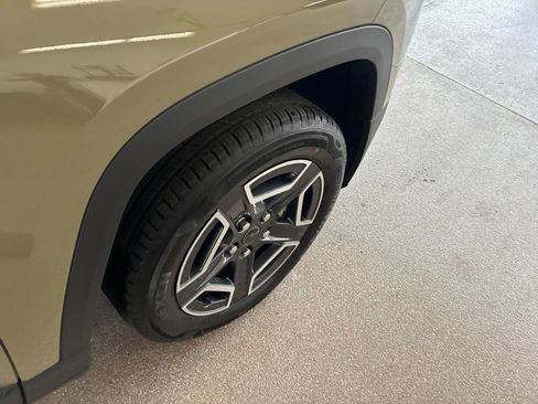 New 2026 Jeep Cherokee Laredo AWD/4WD image 20
