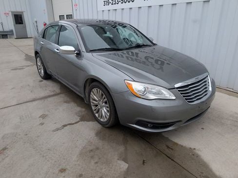 Used 2012 Chrysler 200 Limited FWD image 6