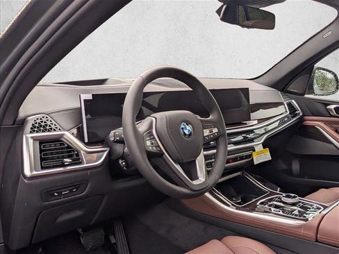 New 2026 BMW X5 xDrive50e w/ Executive Package AWD/4WD image 3