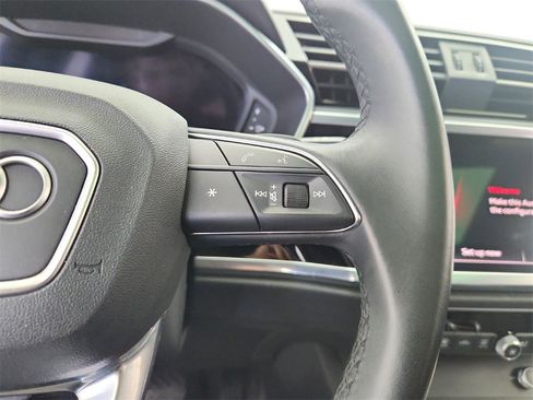 Used 2023 Audi Q3 2.0T Premium Plus image 41