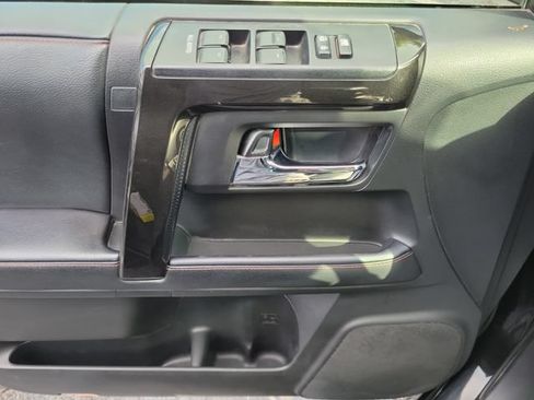 Used 2023 Toyota 4Runner TRD Off-Road Premium w/ Moonroof Package AWD/4WD image 17