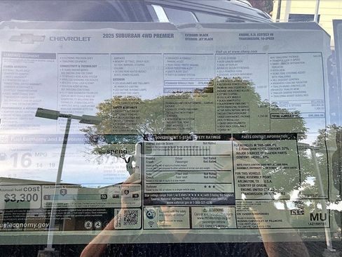 New 2025 Chevrolet Suburban Premier image 14