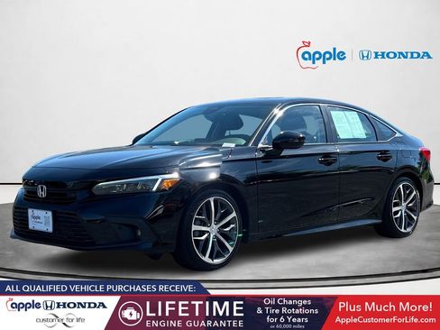 Used 2024 Honda Civic Touring image 5