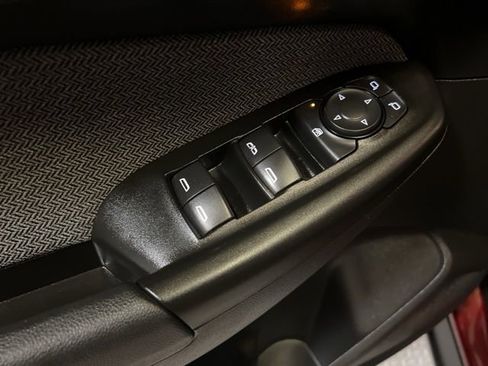 Used 2022 Chevrolet TrailBlazer LT w/ Convenience Package image 47