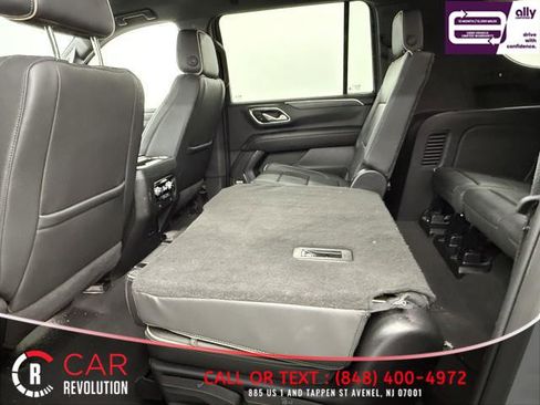 Used 2024 GMC Yukon XL SLT AWD/4WD image 44