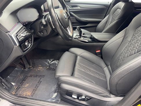 Used 2022 BMW 530i w/ Premium Package image 26