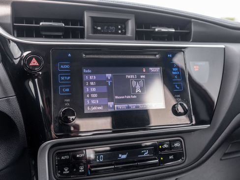 Used 2019 Toyota Corolla LE FWD image 27