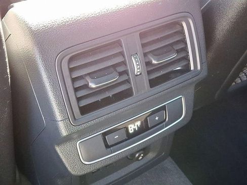 Used 2022 Audi SQ5 Premium image 11