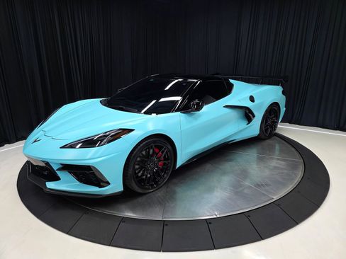 Used 2023 Chevrolet Corvette Stingray Preferred Cpe w/ Z51 Performance Package RWD image 9