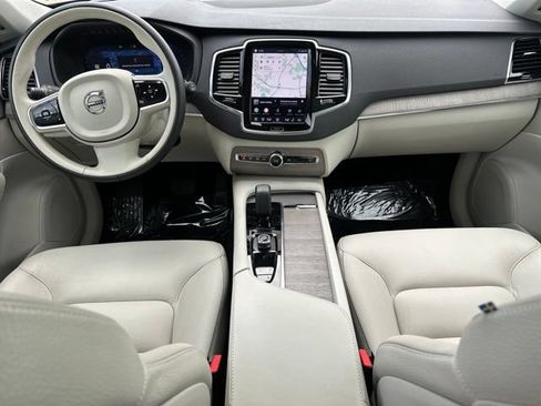 Certified 2023 Volvo XC90 B5 Plus w/ Protection Package Premier AWD/4WD image 17