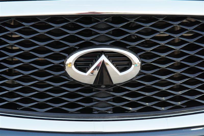 Used 2015 INFINITI QX80 4WD w/ 22" Wheel Package image 24