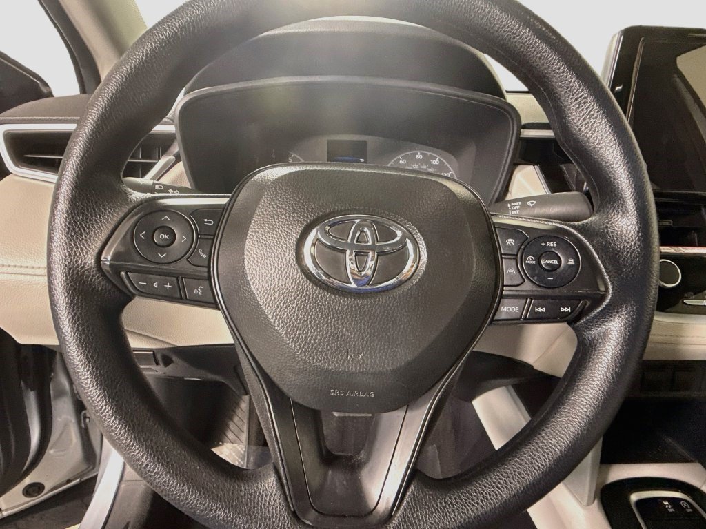 Used 2025 Toyota Corolla Cross L FWD image 12