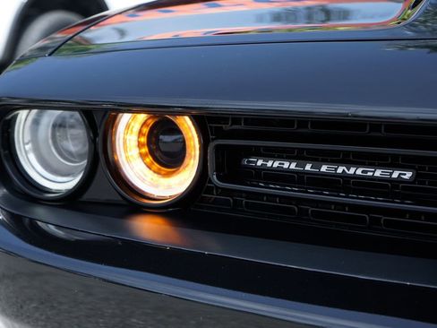 Used 2023 Dodge Challenger SXT RWD image 39