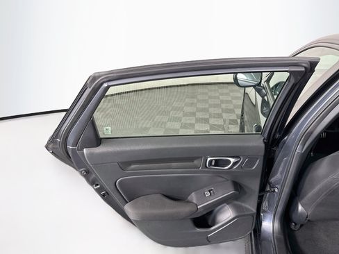 Used 2025 Honda Civic Sport image 25