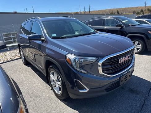 Used 2019 GMC Terrain SLE w/ Driver Convenience Package AWD/4WD image 2