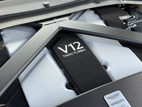 New 2025 Aston Martin Vanquish image 49