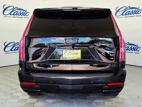 Used 2025 Cadillac Escalade Sport Platinum AWD/4WD image 4