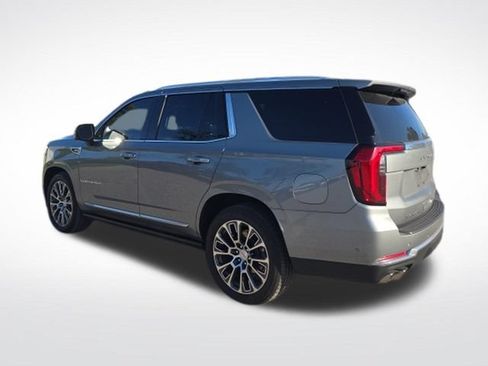Used 2026 GMC Yukon Denali w/ Sun & Power Step Package RWD image 4