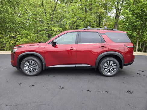 New 2026 Nissan Pathfinder SV AWD/4WD image 5