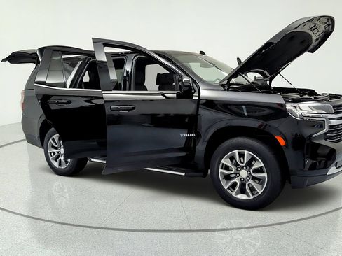 Used 2021 Chevrolet Tahoe LT w/ Rear Media and Nav Package AWD/4WD image 14