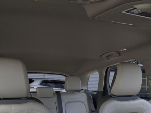 New 2026 Lincoln Corsair Premiere image 22