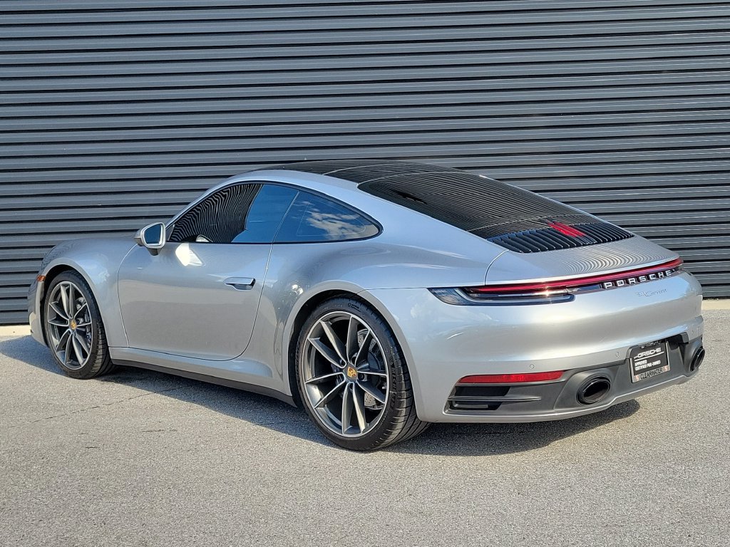 Certified 2024 Porsche 911 Carrera RWD image 3