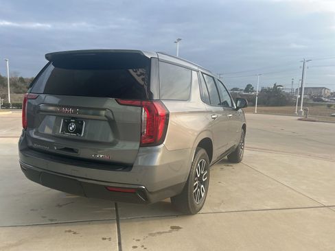 Used 2021 GMC Yukon AT4 w/ Rear Media and Nav Package image 11