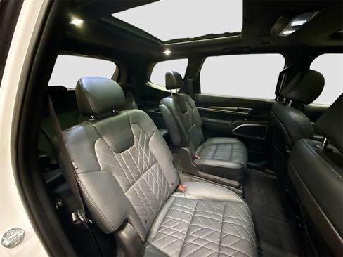 Used 2025 Kia Telluride SX Prestige X-Pro image 30