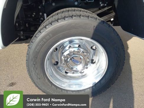 New 2026 Ford F450 Platinum w/ FX4 Off-Road Package image 34