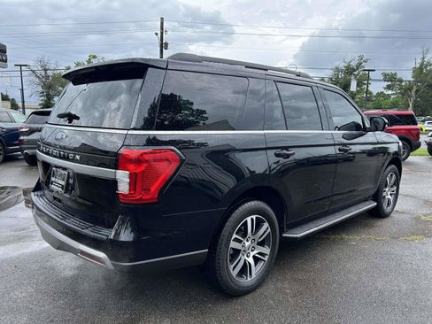 Used 2023 Ford Expedition XLT RWD image 3
