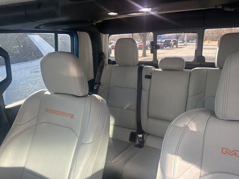 Used 2021 Jeep Gladiator Mojave image 9