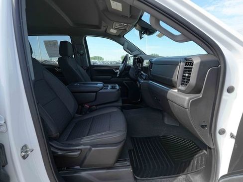 Used 2022 Chevrolet Silverado 1500 LT AWD/4WD image 21