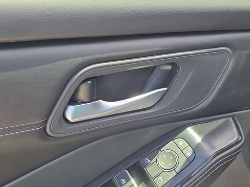 Certified 2026 Nissan Rogue SL FWD image 19